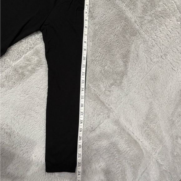 Tribal black blouse - Picture 3 of 5